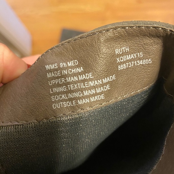 Gray Knee High boots with short heel - Picture 2 of 2